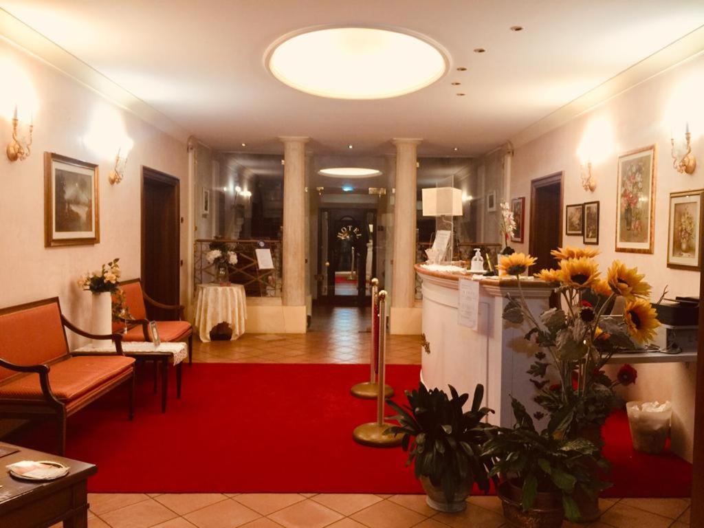 Hotel La Loggia Mestrino Bagian luar foto