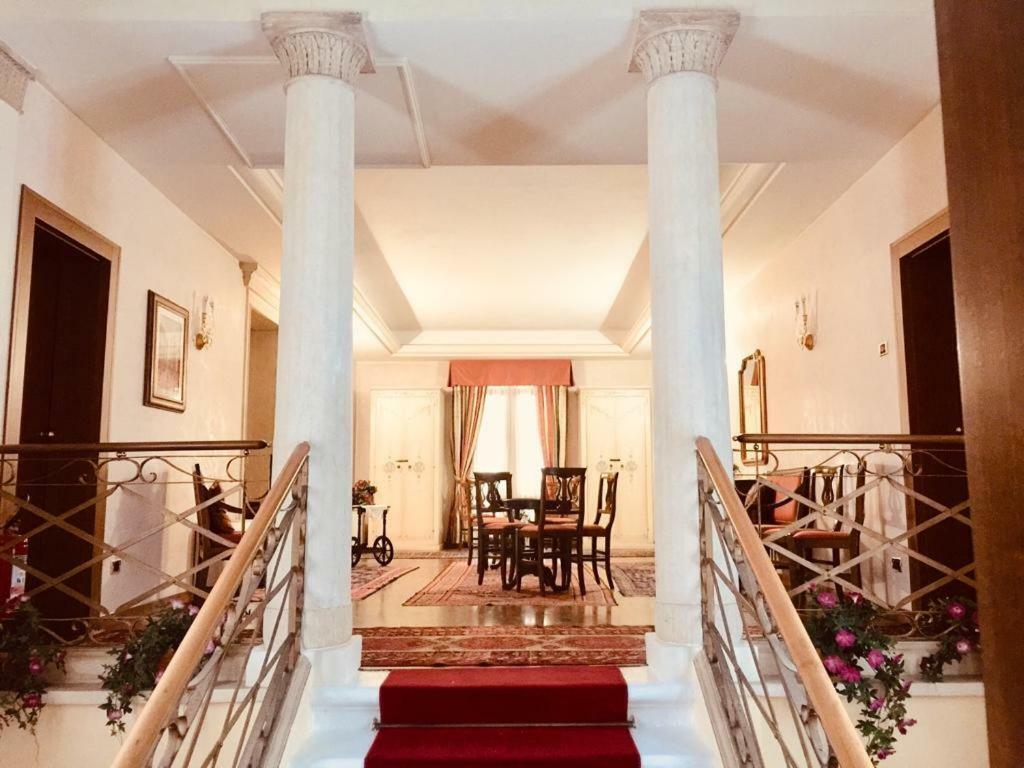 Hotel La Loggia Mestrino Bagian luar foto